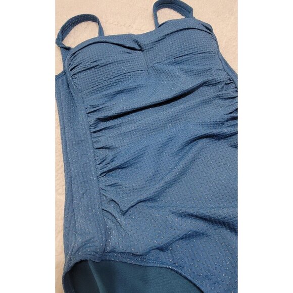 Nip Tuck Swim Womens Navy One Piece Swimsuit Ruched Side Multifit Cup Size 8 NWT - Picture 4 of 11